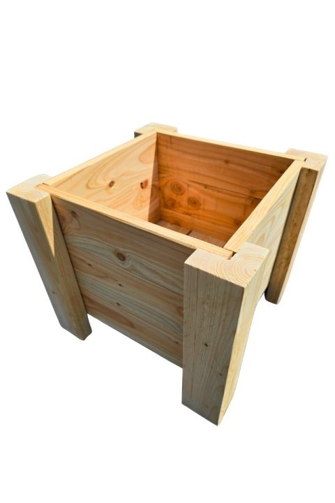 Bac à fleurs en bois