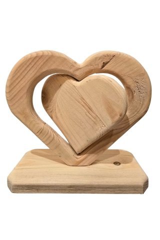 Coeur en bois sur pied