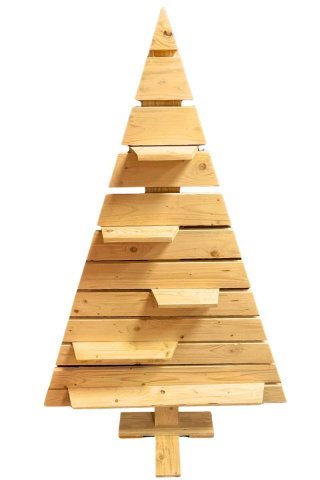 Grand sapin en bois