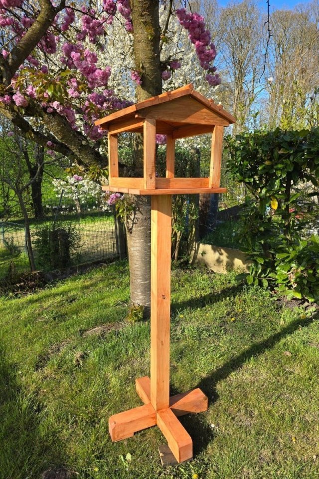 Mangeoire-oiseaux-pied-inspirations