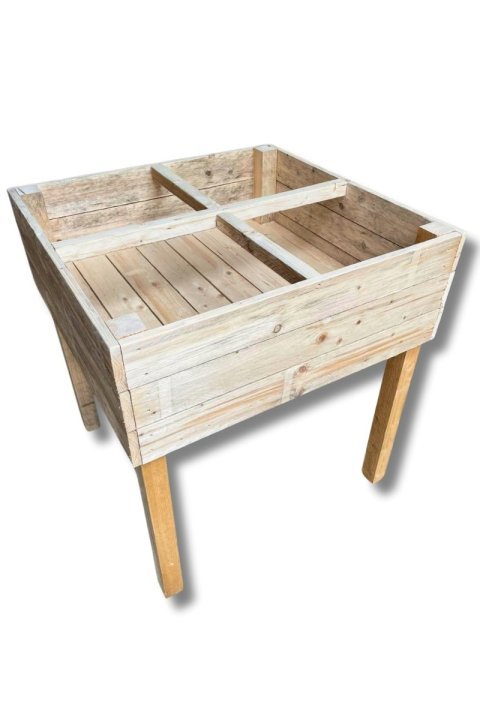 Bac potager carré en bois de palette